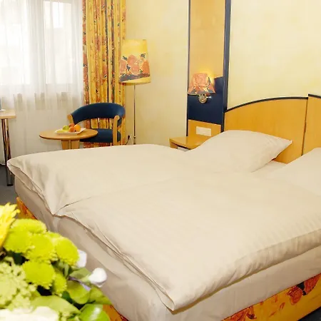 Karl Hotel