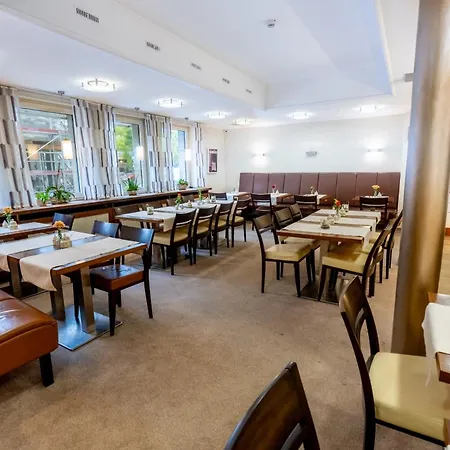 Karl Отель Оффенбах