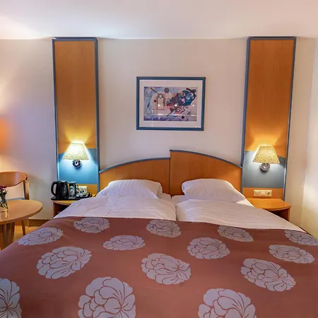 Karl 3* Оффенбах