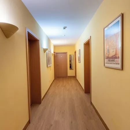 Hotel Karl