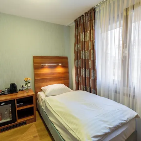 Hotel Karl 3*
